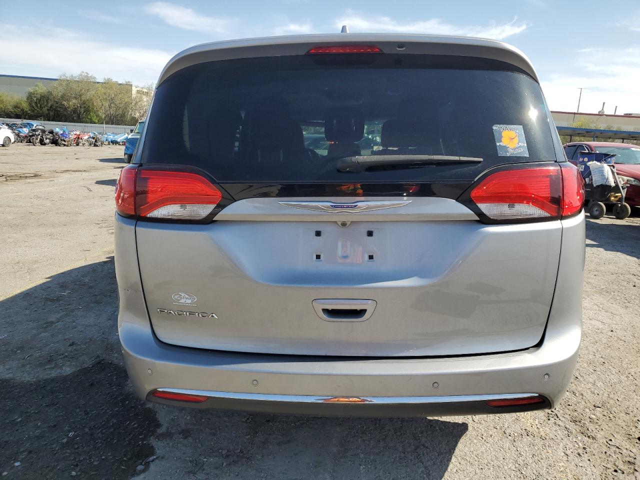 CHRYSLER PACIFICA TOURING PLUS