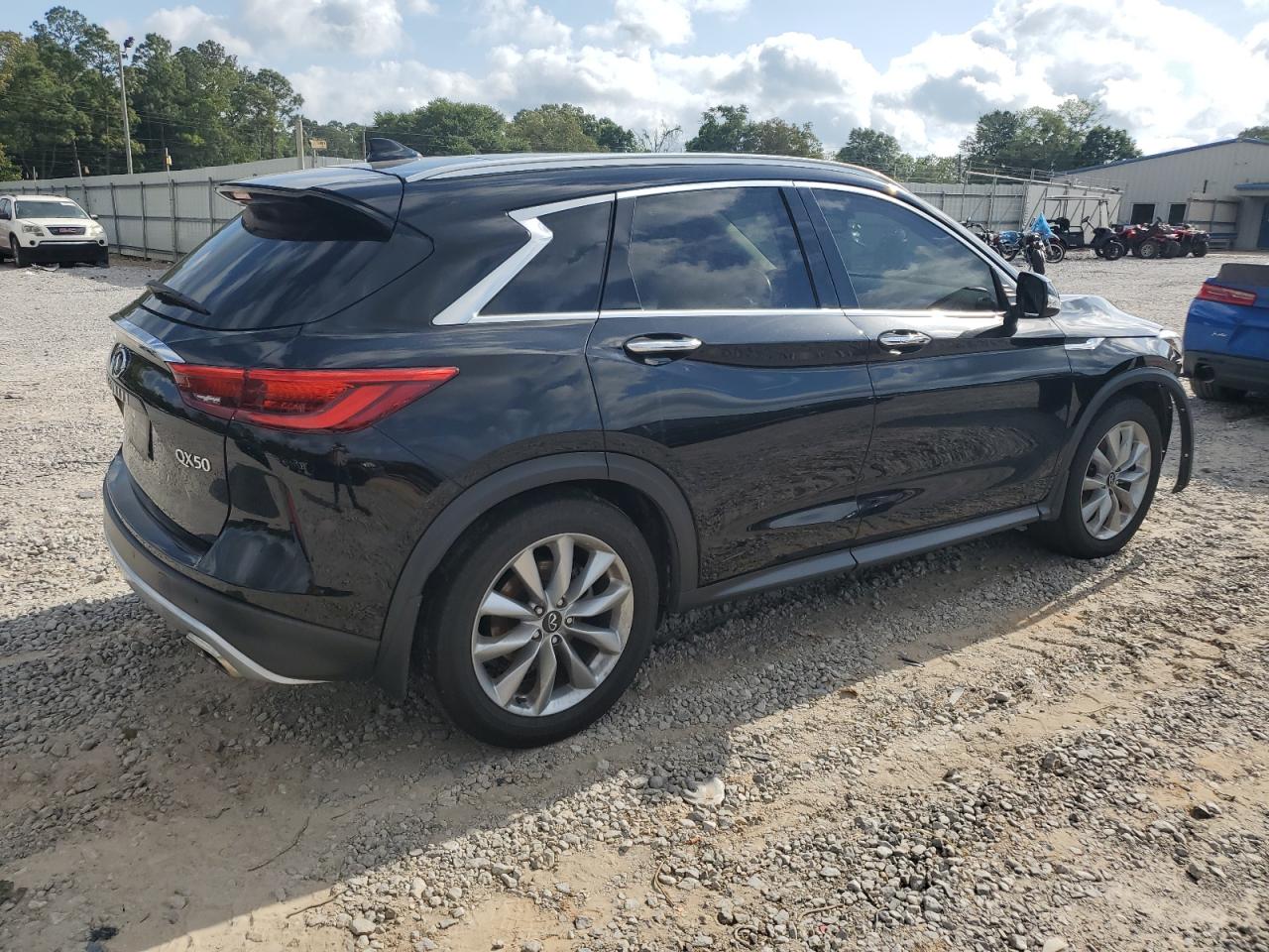 INFINITI QX50 2021