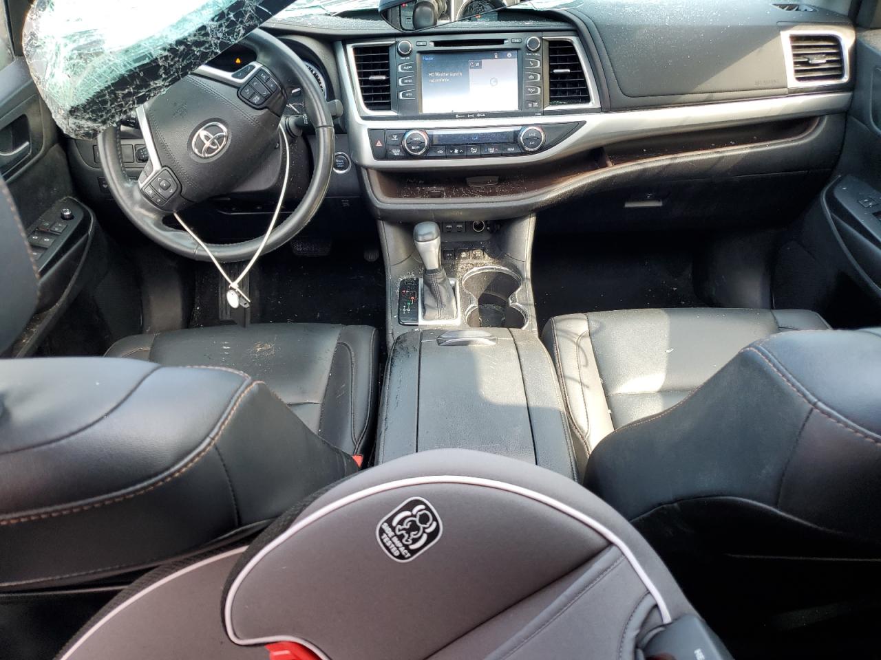 TOYOTA HIGHLANDER SE