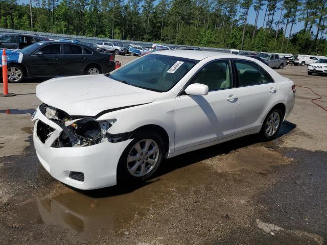 TOYOTA CAMRY BASE