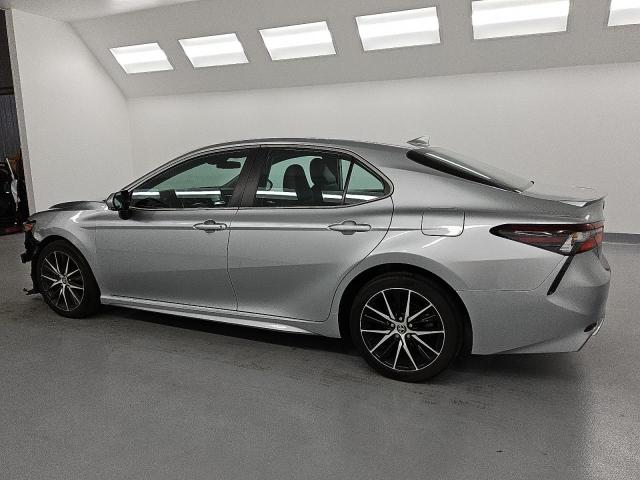 Vin: 4t1g11ak1nu670511, lot: 52487225, toyota camry se 20222