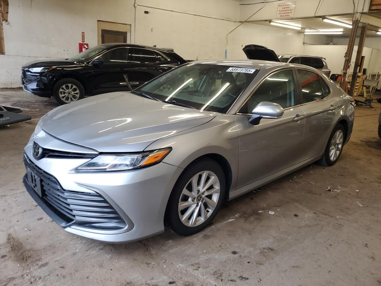 Toyota Camry le 2022