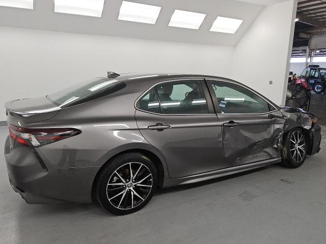 Vin: 4t1g11ak1mu447304, lot: 55399615, toyota camry se 20213