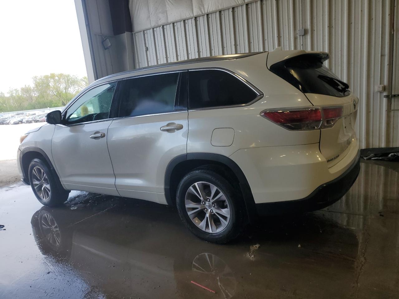 TOYOTA HIGHLANDER XLE