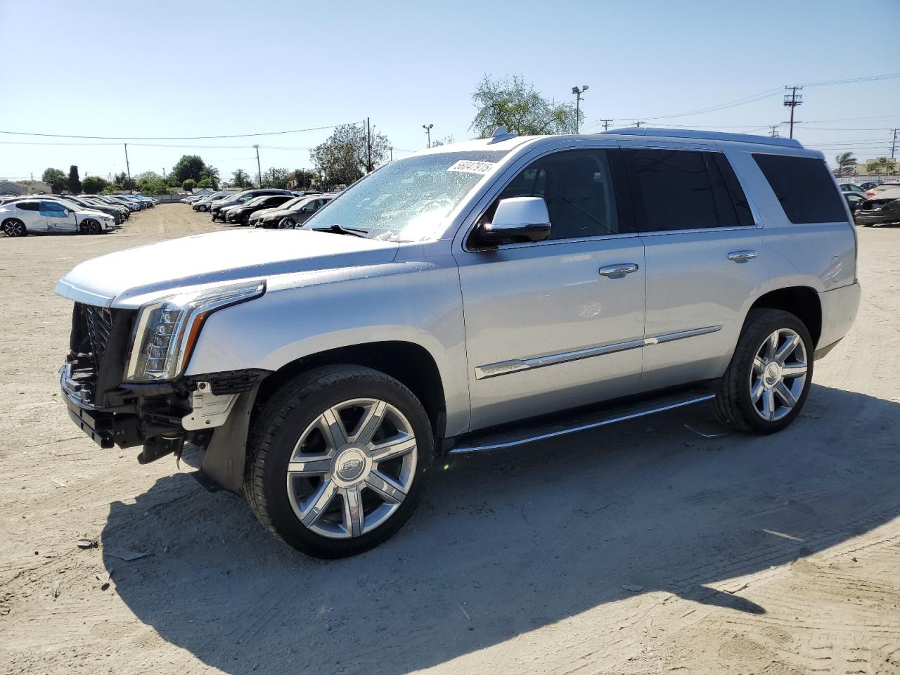 CADILLAC ESCALADE LUXURY
