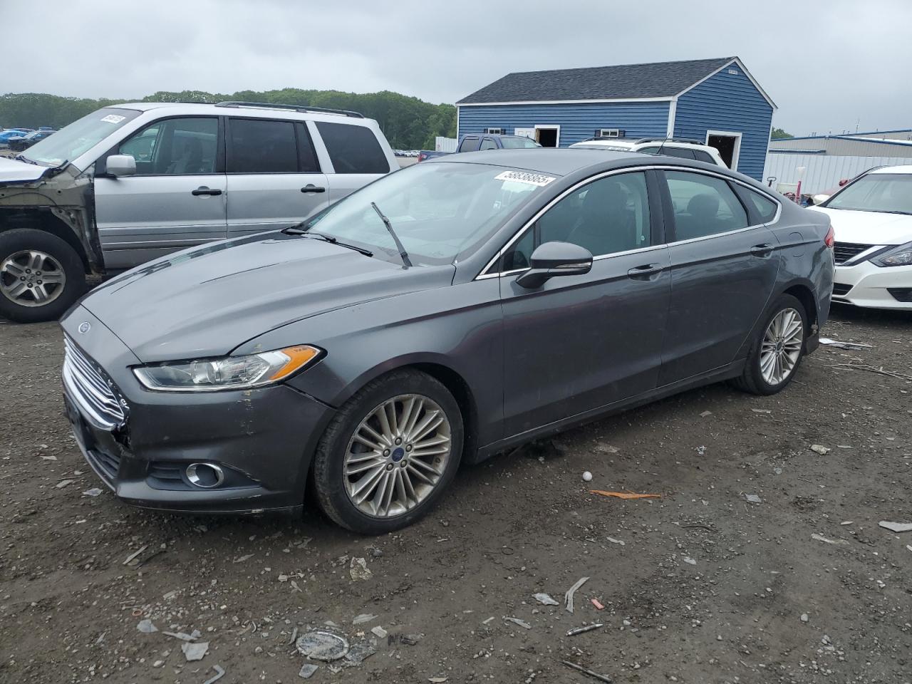 FORD FUSION SE