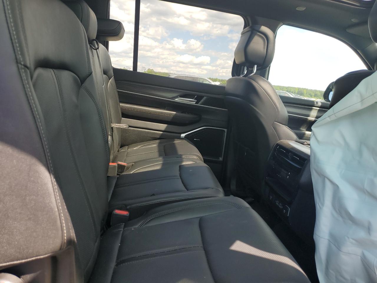 JEEP WAGONEER SERIES II