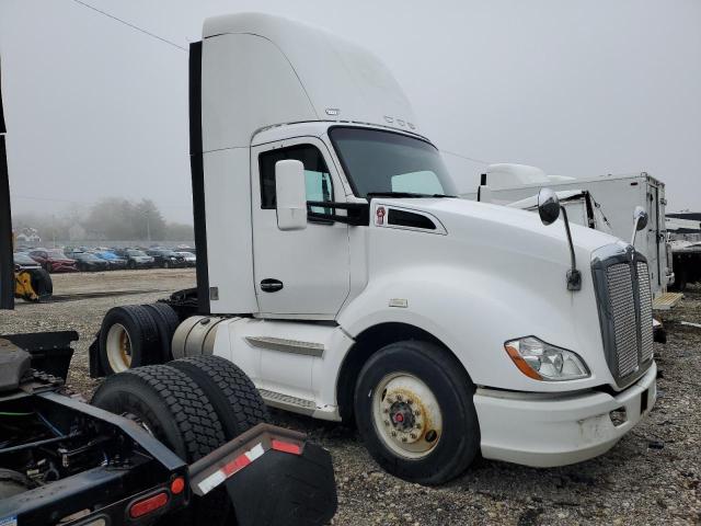 KENWORTH T680 2014 white tractor diesel 1XKYA48X1EJ402642 photo #1