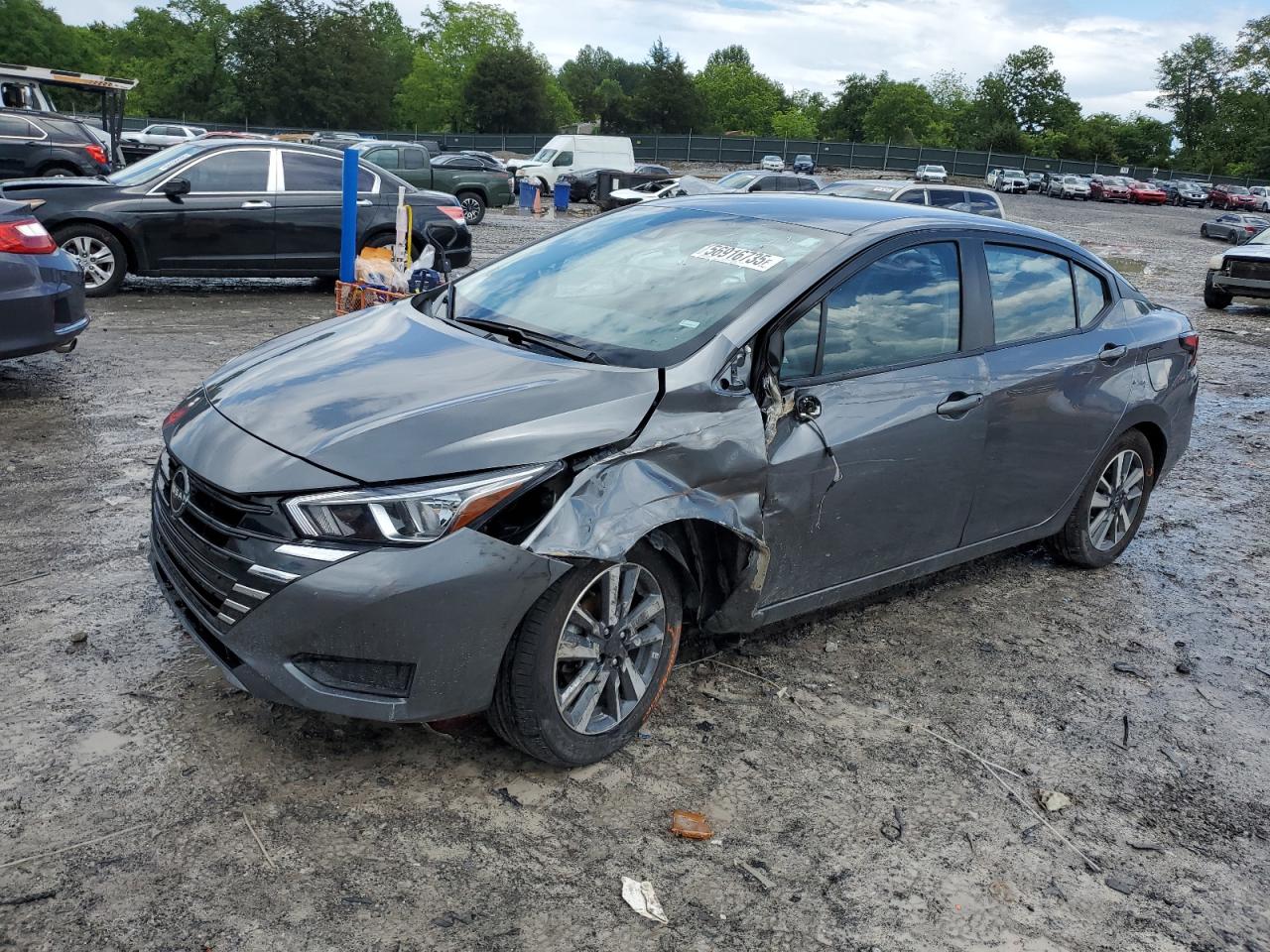 NISSAN VERSA SV