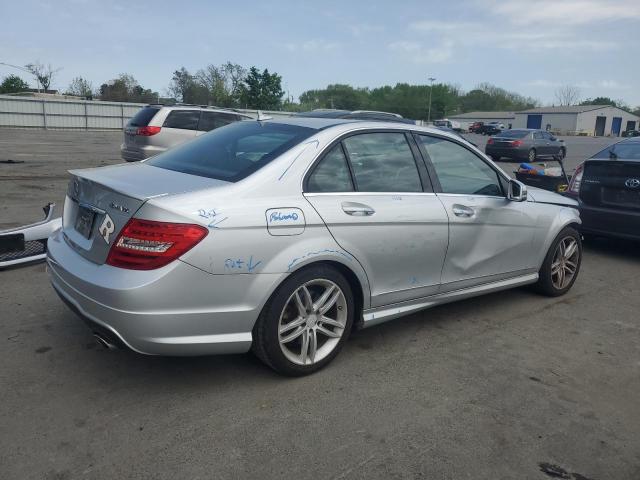 Vin: wddgf8ab4dg137859, lot: 54882105, mercedes-benz c-class 300 4matic 20133