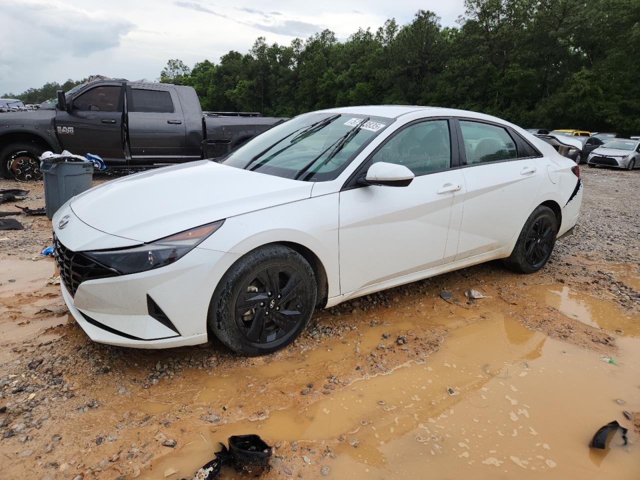 HYUNDAI ELANTRA SEL