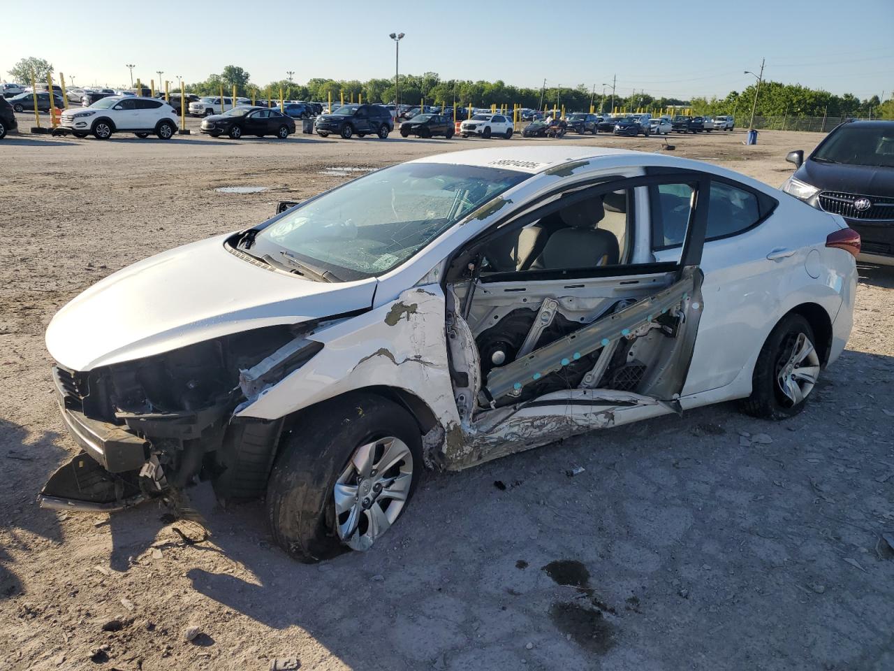 HYUNDAI ELANTRA SE