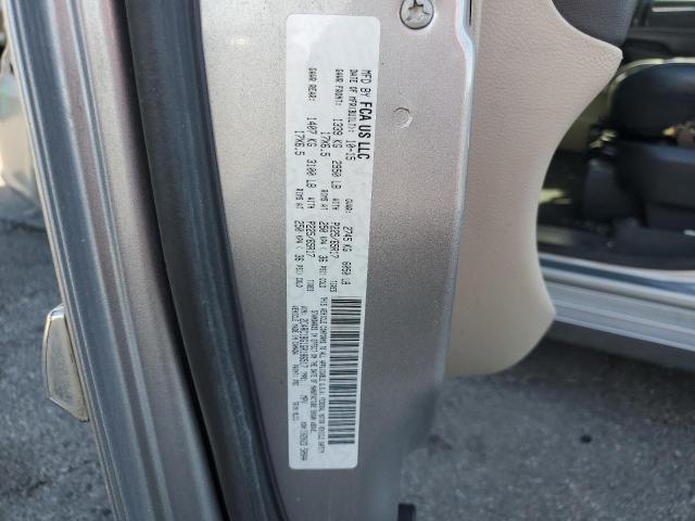 2016 CHRYSLER TOWN & COU - 2C4RC1BG1GR186517