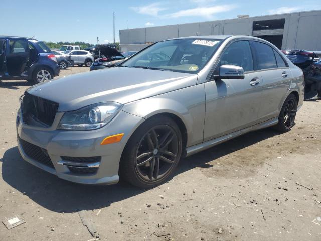 Vin: wddgf8bb0cr228743, lot: 57777975, mercedes-benz c-class 300 4matic 2012 img_1