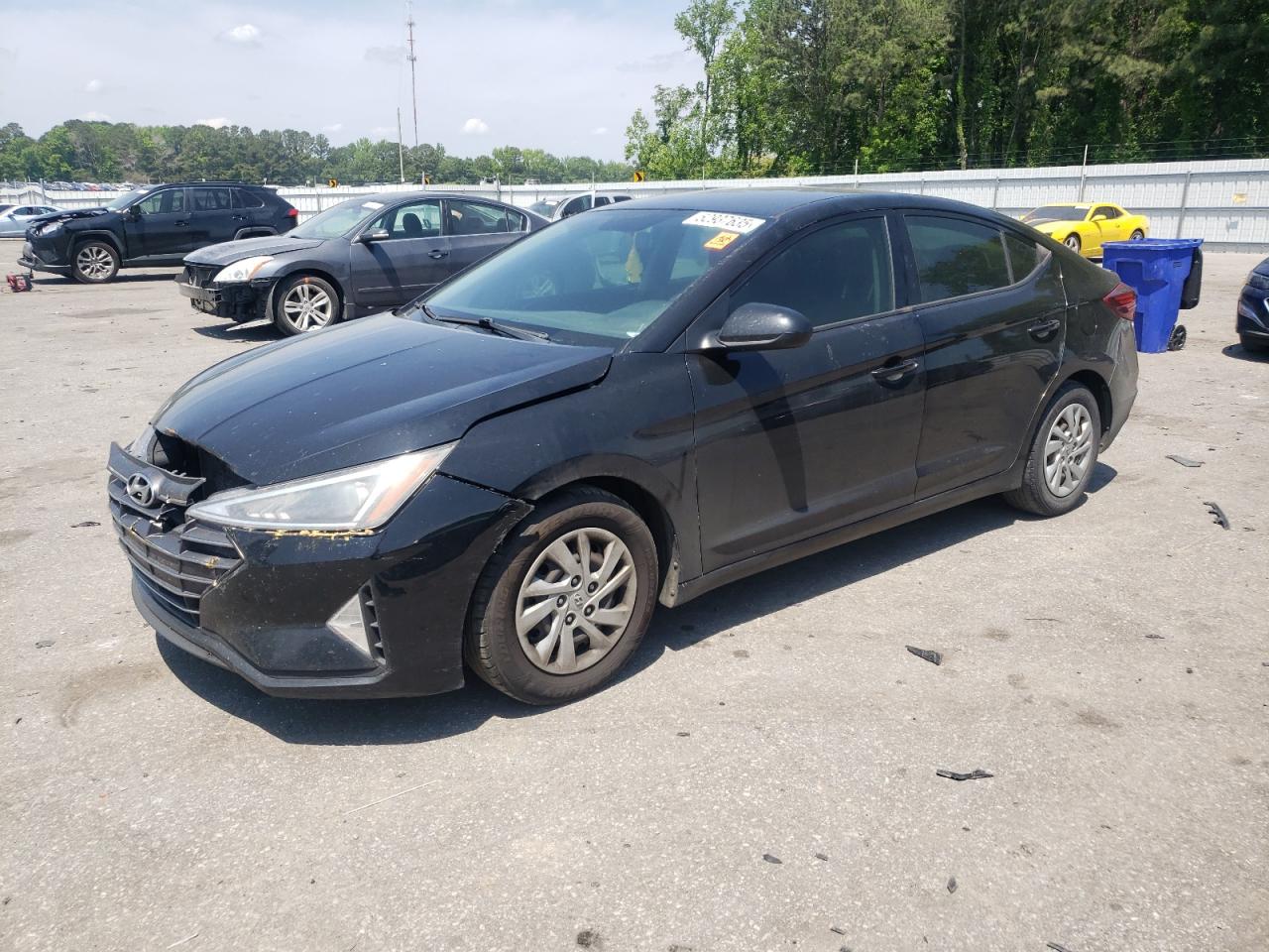 HYUNDAI ELANTRA SE