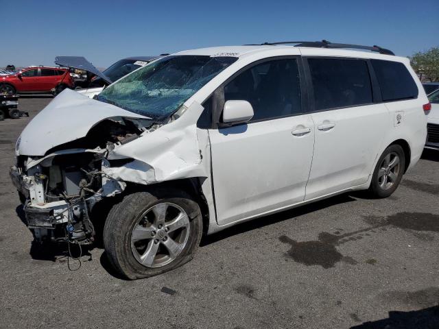 TOYOTA SIENNA LE