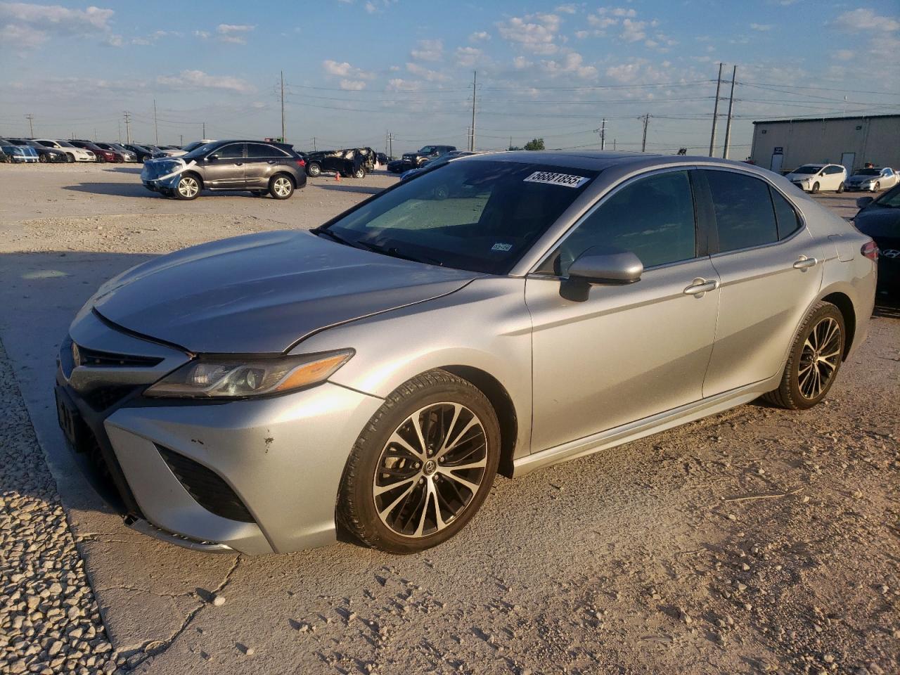 TOYOTA CAMRY L