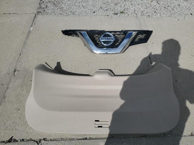 2015 NISSAN ROGUE S - KNMAT2MT0FP561276