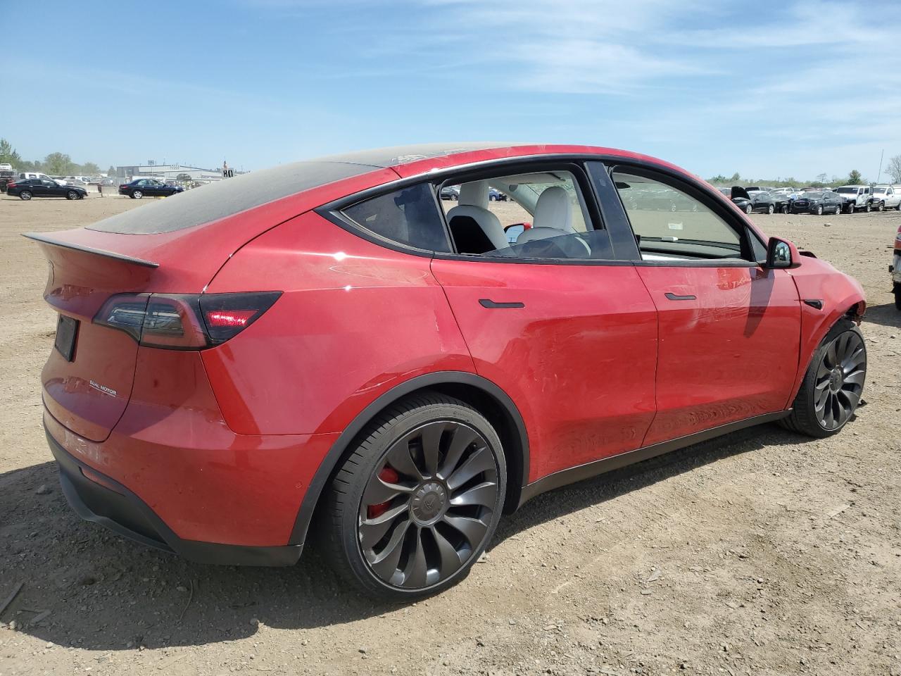 TESLA MODEL Y