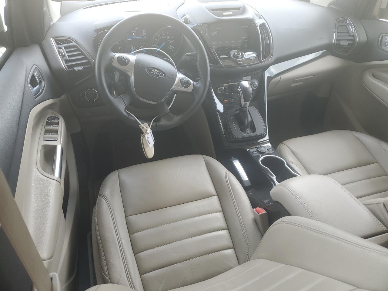 FORD ESCAPE TITANIUM