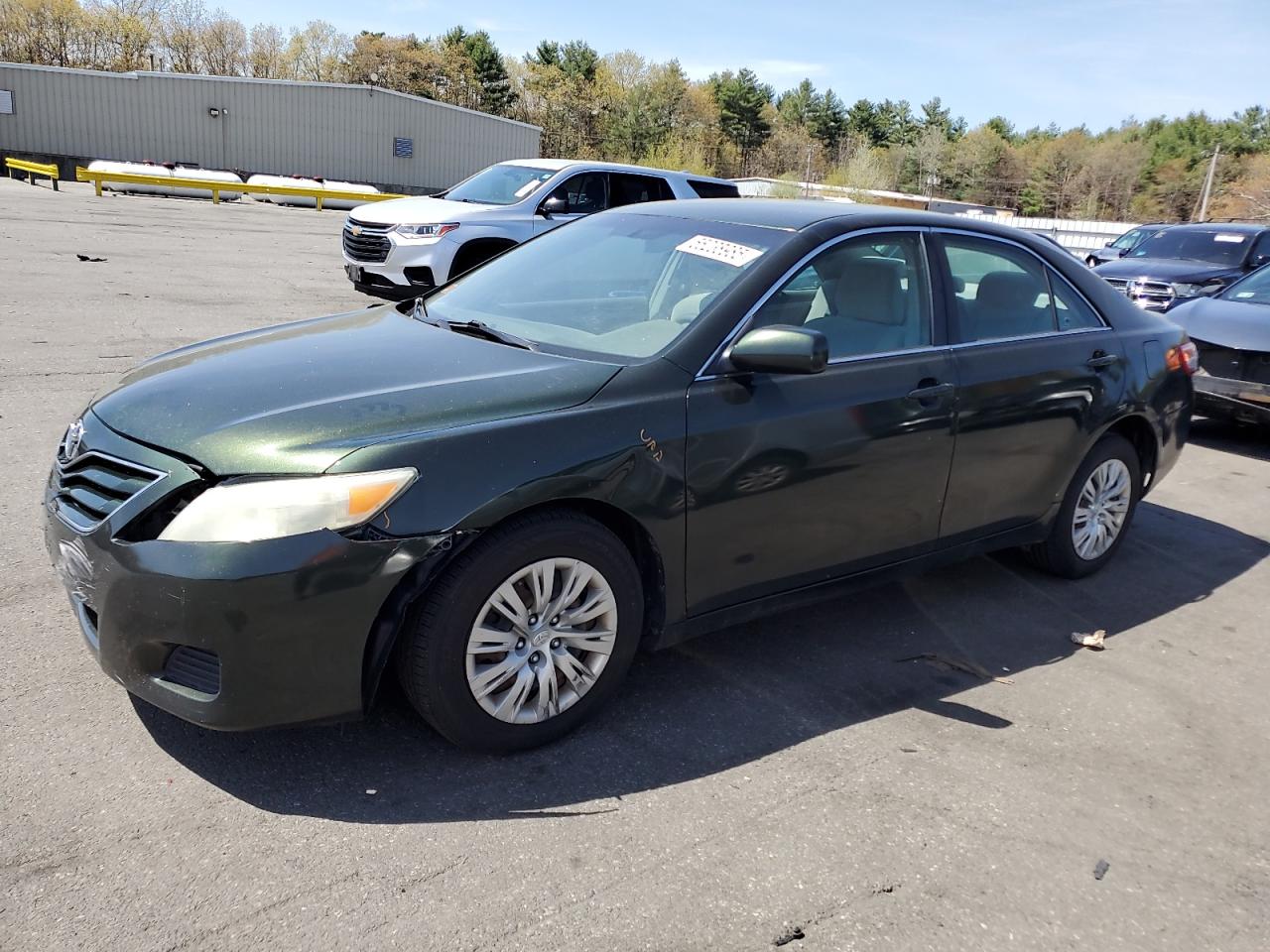 TOYOTA CAMRY BASE