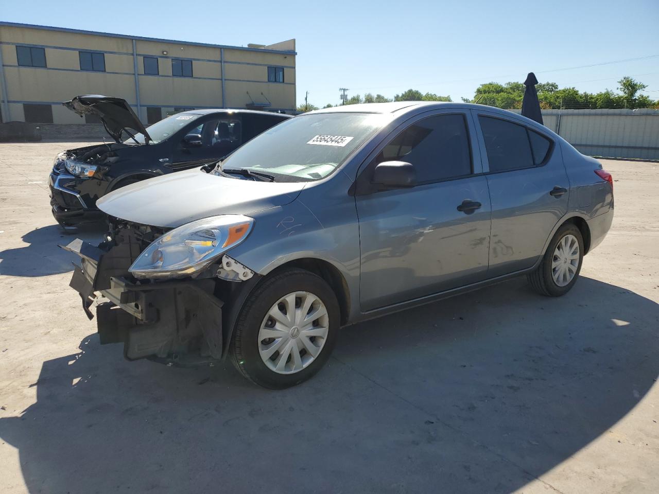 NISSAN VERSA S