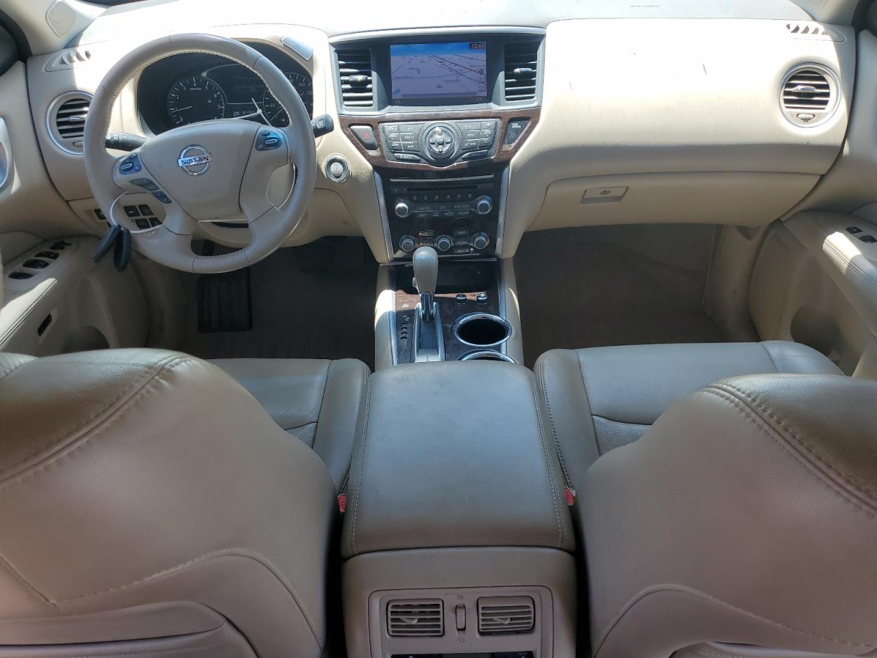 Nissan Pathfinder 2014