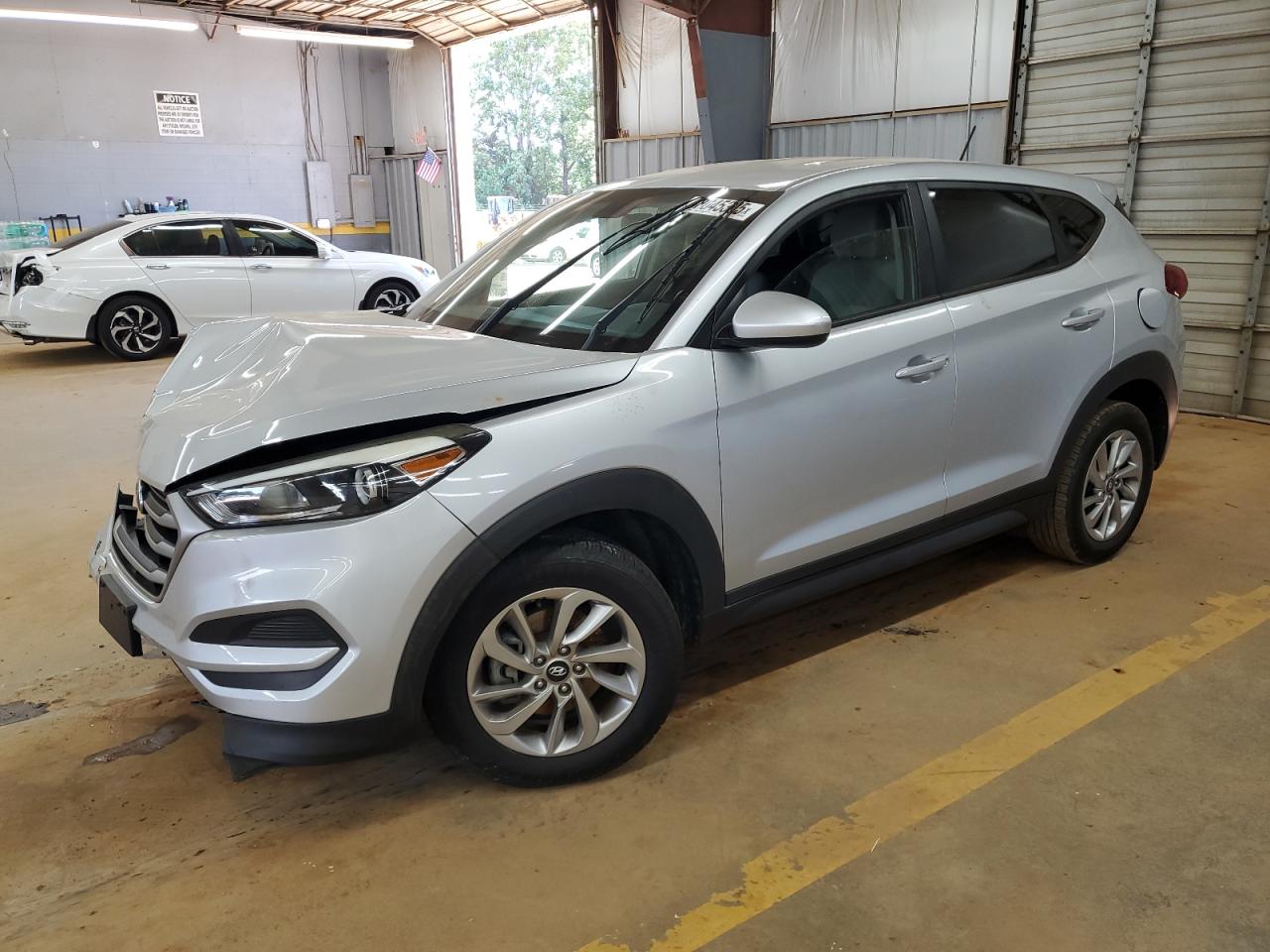 HYUNDAI TUCSON SE