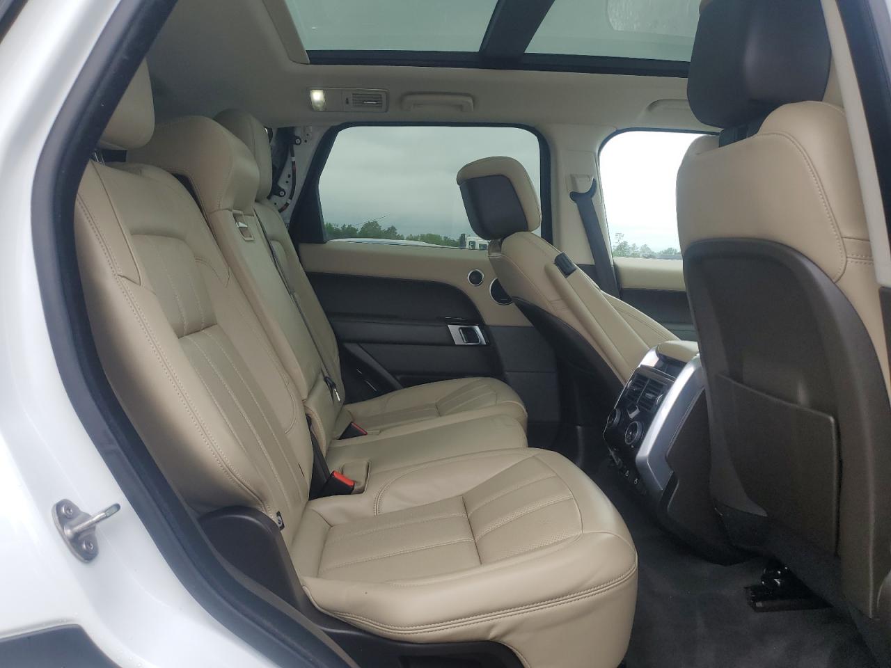 LAND ROVER RANGE ROVER HSE SILVER EDITION