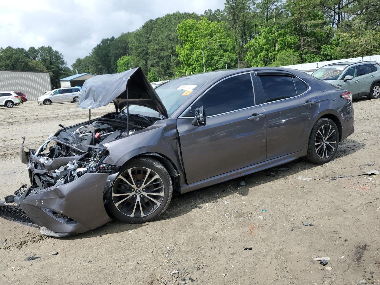 TOYOTA CAMRY SE