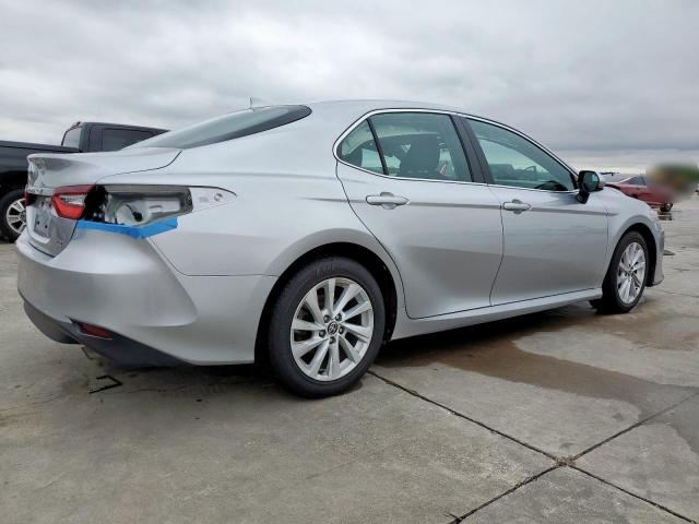 Vin: 4t1c11ak2nu703935, lot: 55973915, toyota camry le 20223