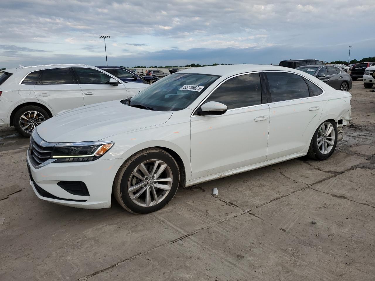 VOLKSWAGEN PASSAT SE