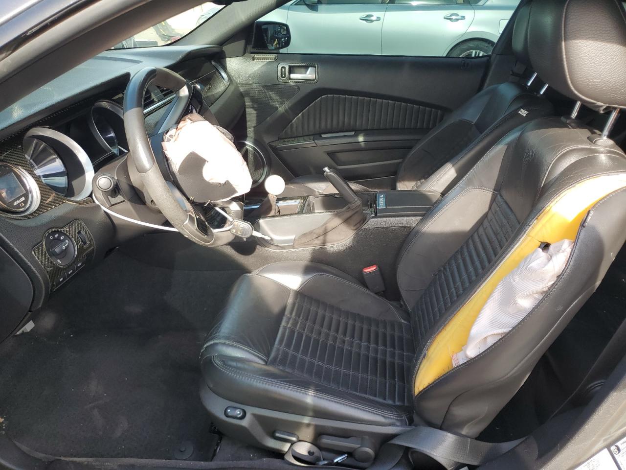 FORD MUSTANG SHELBY GT500