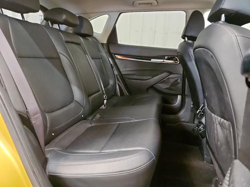 2023 KIA SELTOS SX KNDETCA2XP7421224