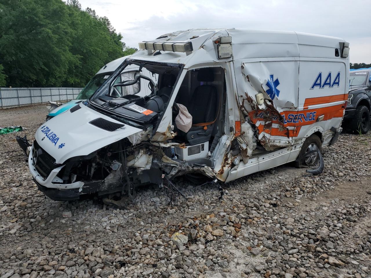 MERCEDES-BENZ SPRINTER 2500