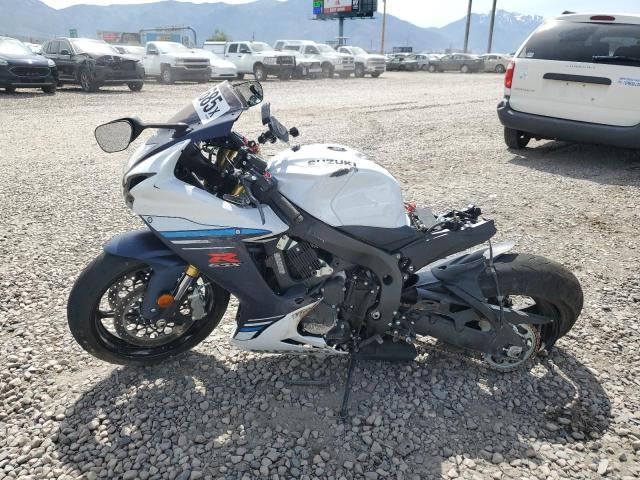 SUZUKI GSX-R750 2023 white  gas JS1GR7MA9P7100271 photo #4