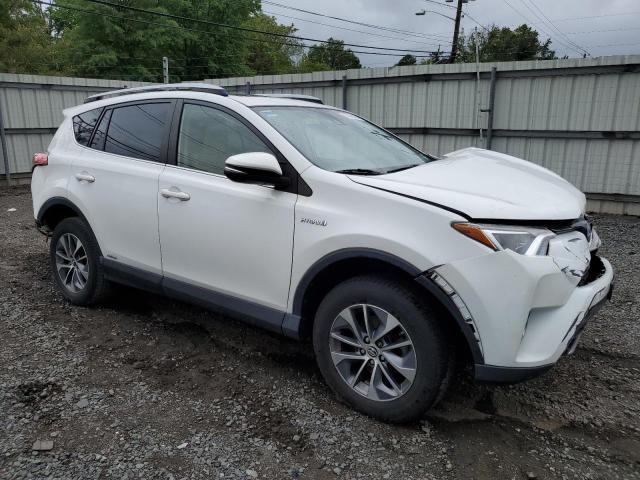 Vin: jtmrjrev2hd127897, lot: 57748165, toyota rav4 le 20174