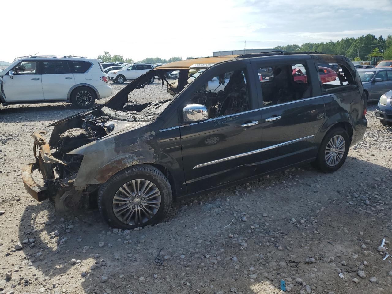 CHRYSLER TOWN & COUNTRY TOURING L