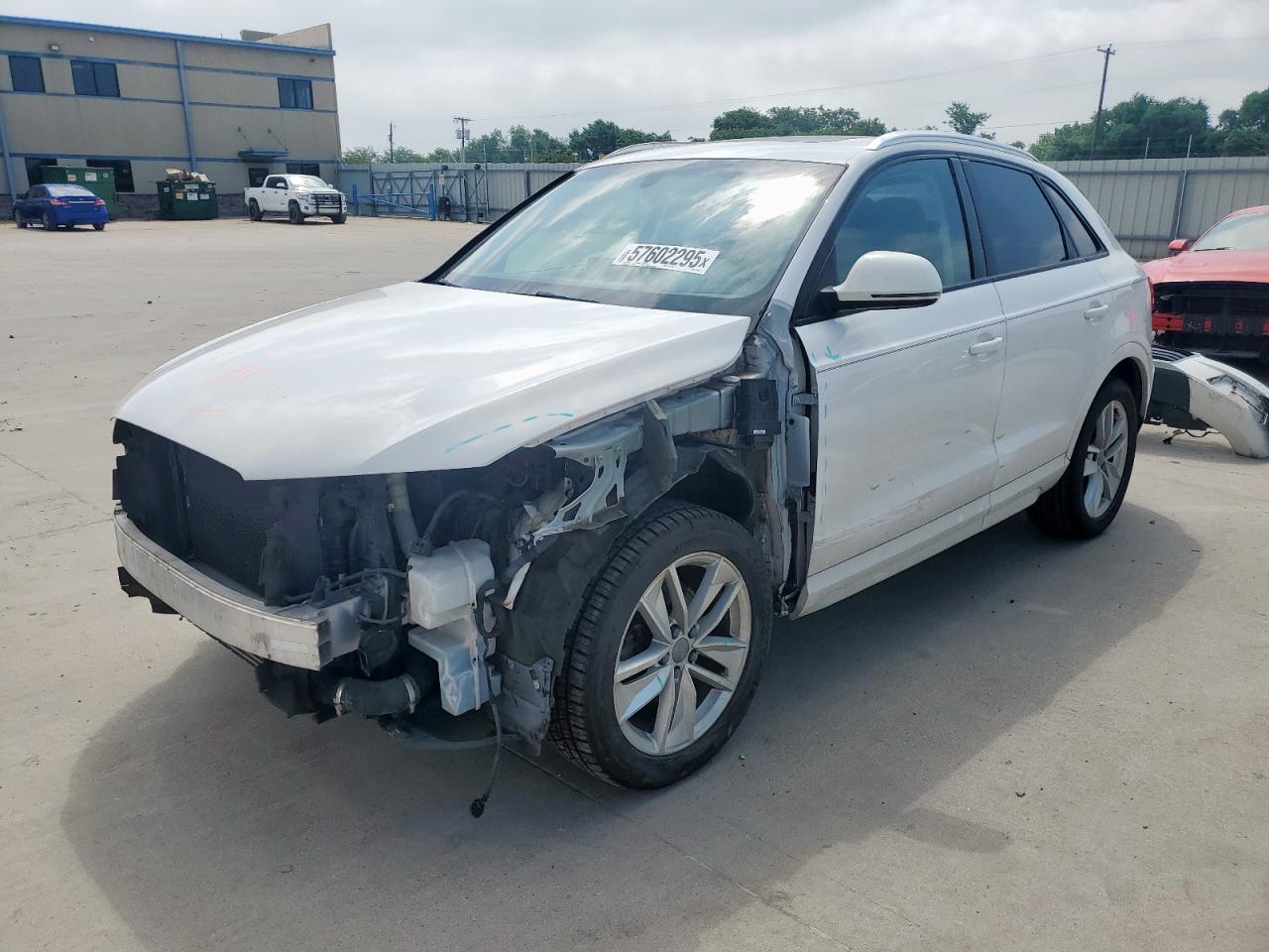AUDI Q3 PREMIUM