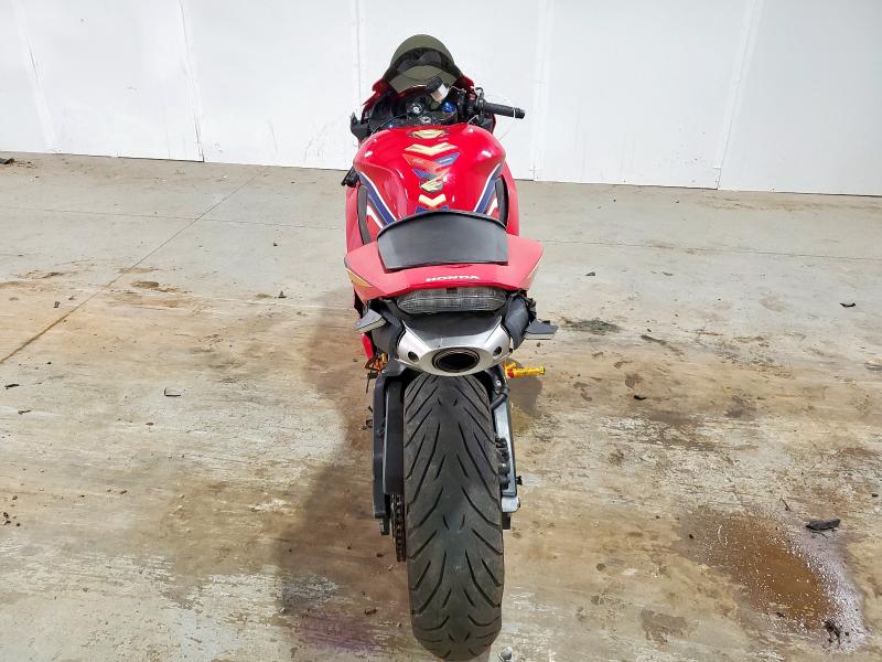2021 HONDA CBR600 RR JH2PC40J4MK700773