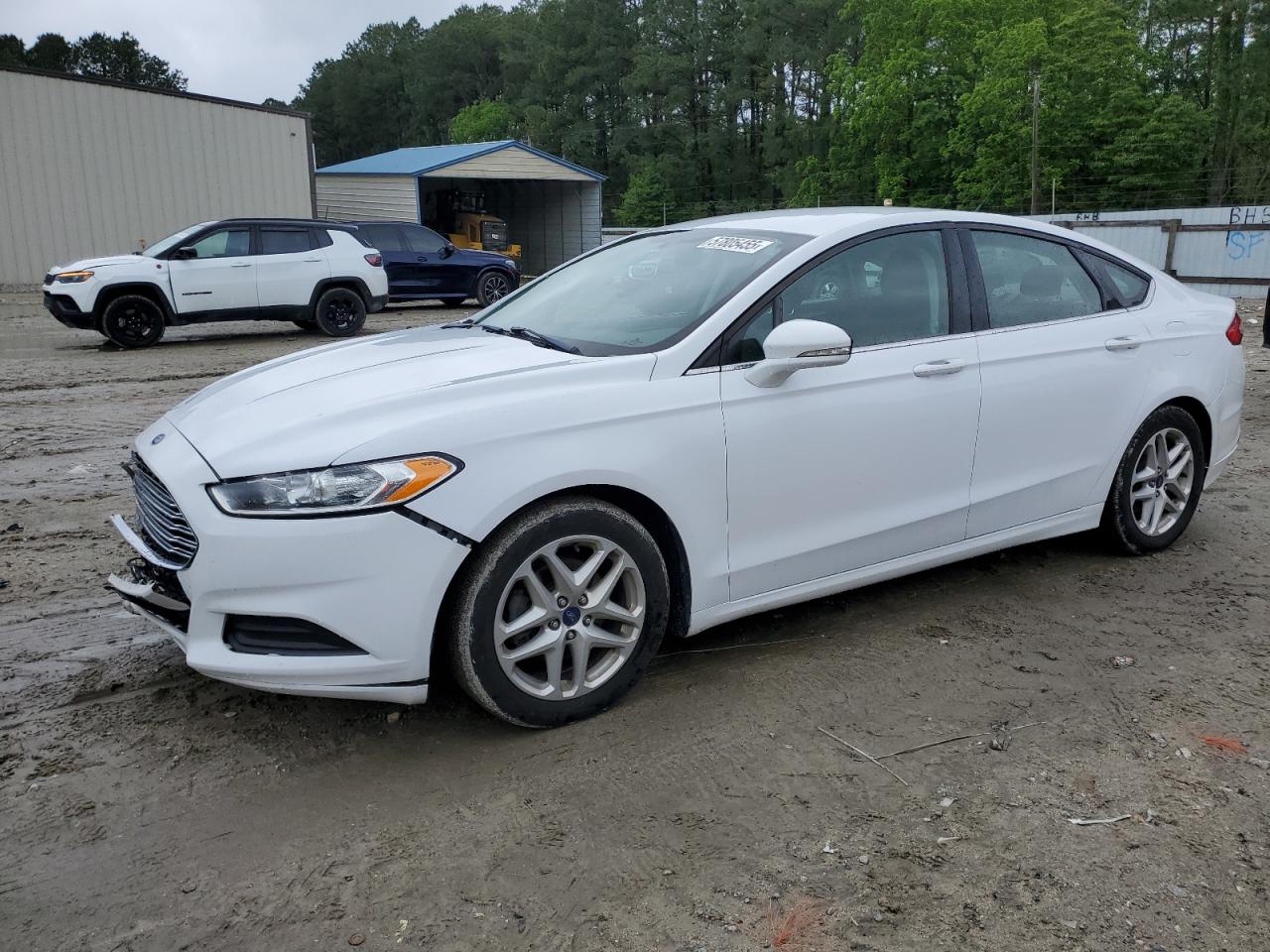 FORD FUSION SE