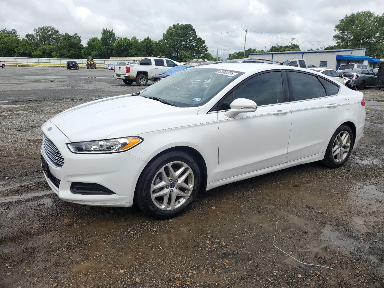 FORD FUSION SE