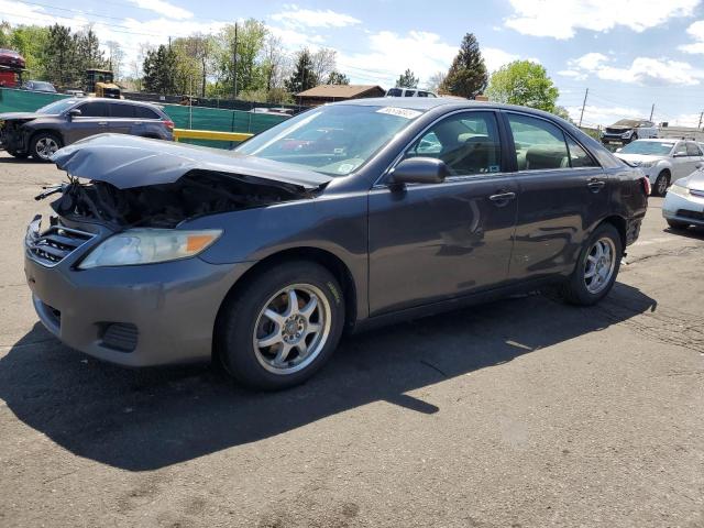 TOYOTA CAMRY BASE