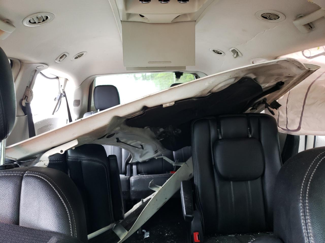 CHRYSLER TOWN & COUNTRY TOURING