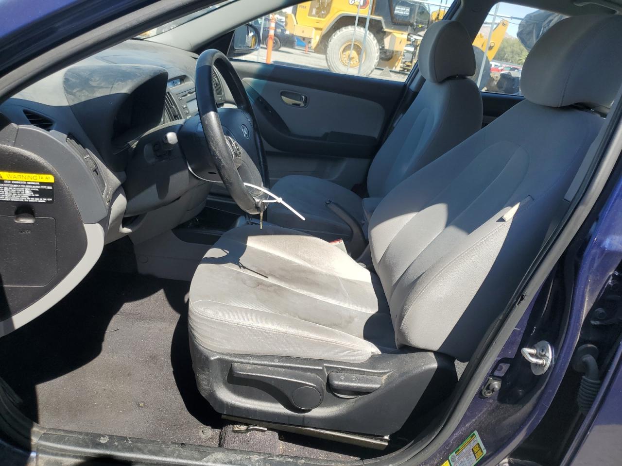 HYUNDAI ELANTRA BLUE