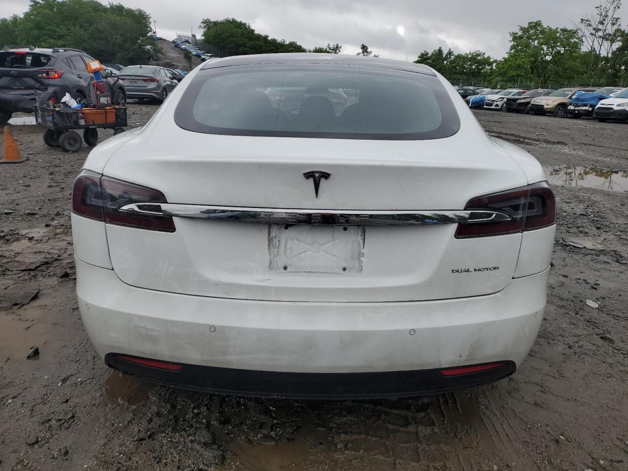 Tesla Model s 2021