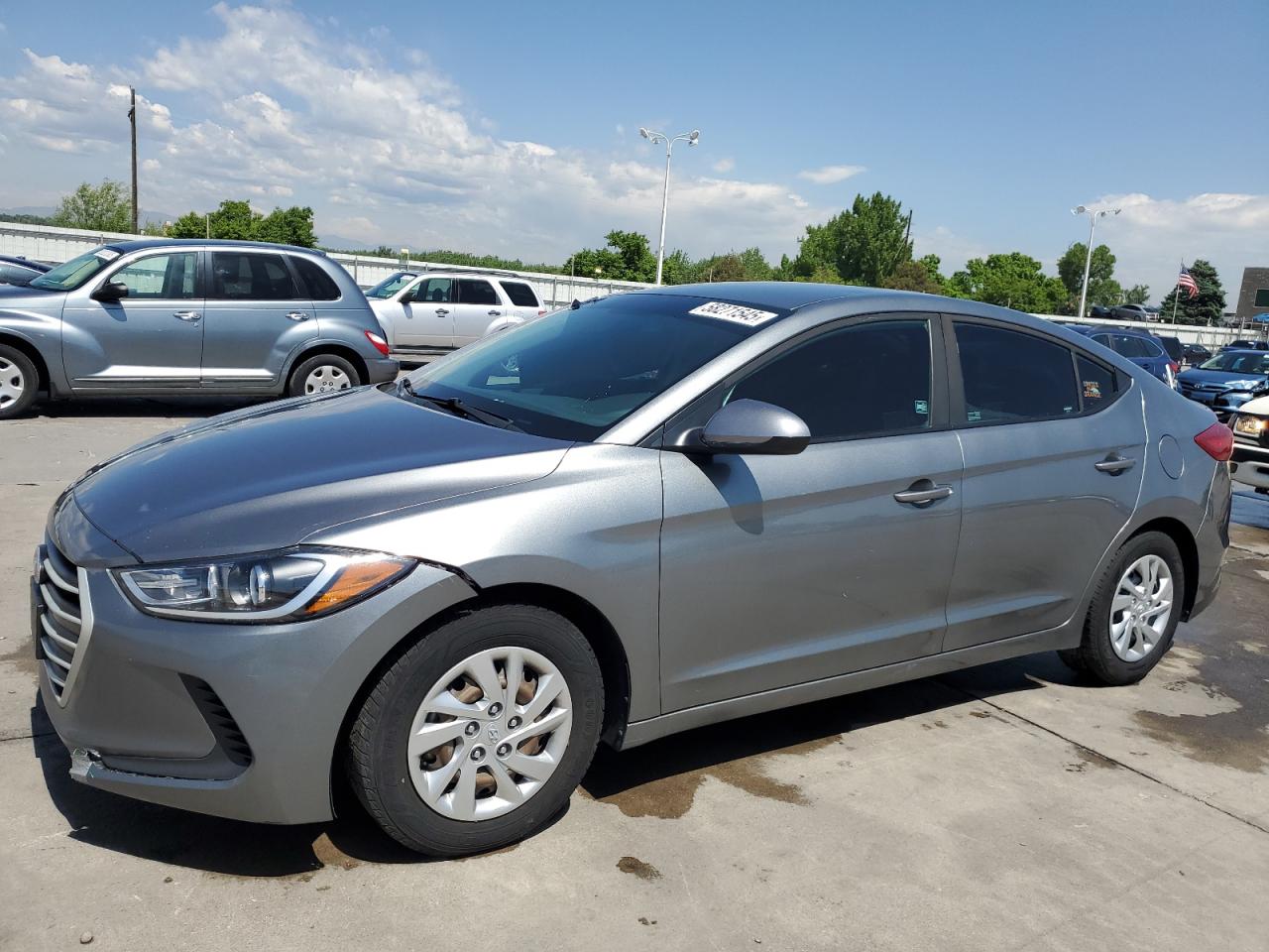 HYUNDAI ELANTRA SE