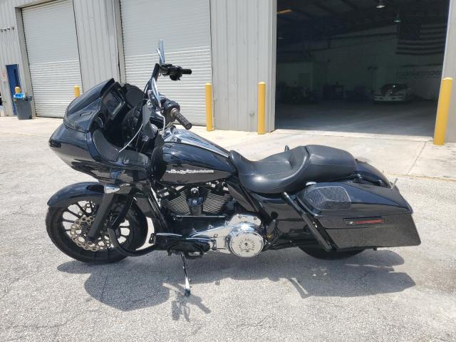 2017 HARLEY-DAVIDSON FLTRXS ROA - 1HD1KTC1XHB621619