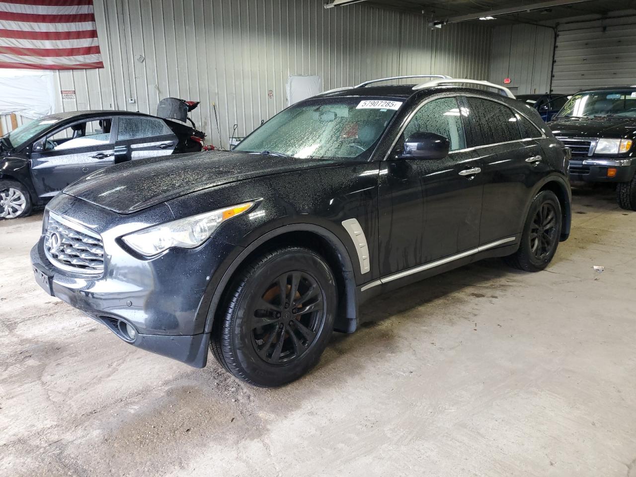 INFINITI FX35