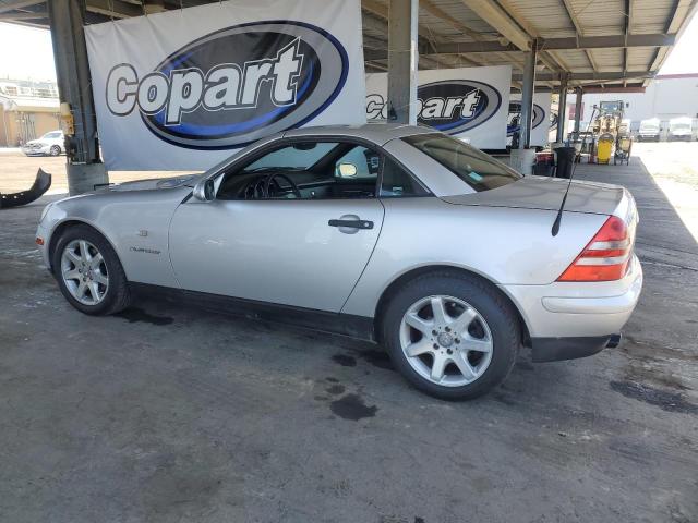 MERCEDES-BENZ SLK 230 KO 1999 silver  gas WDBKK47F3XF085782 photo #3